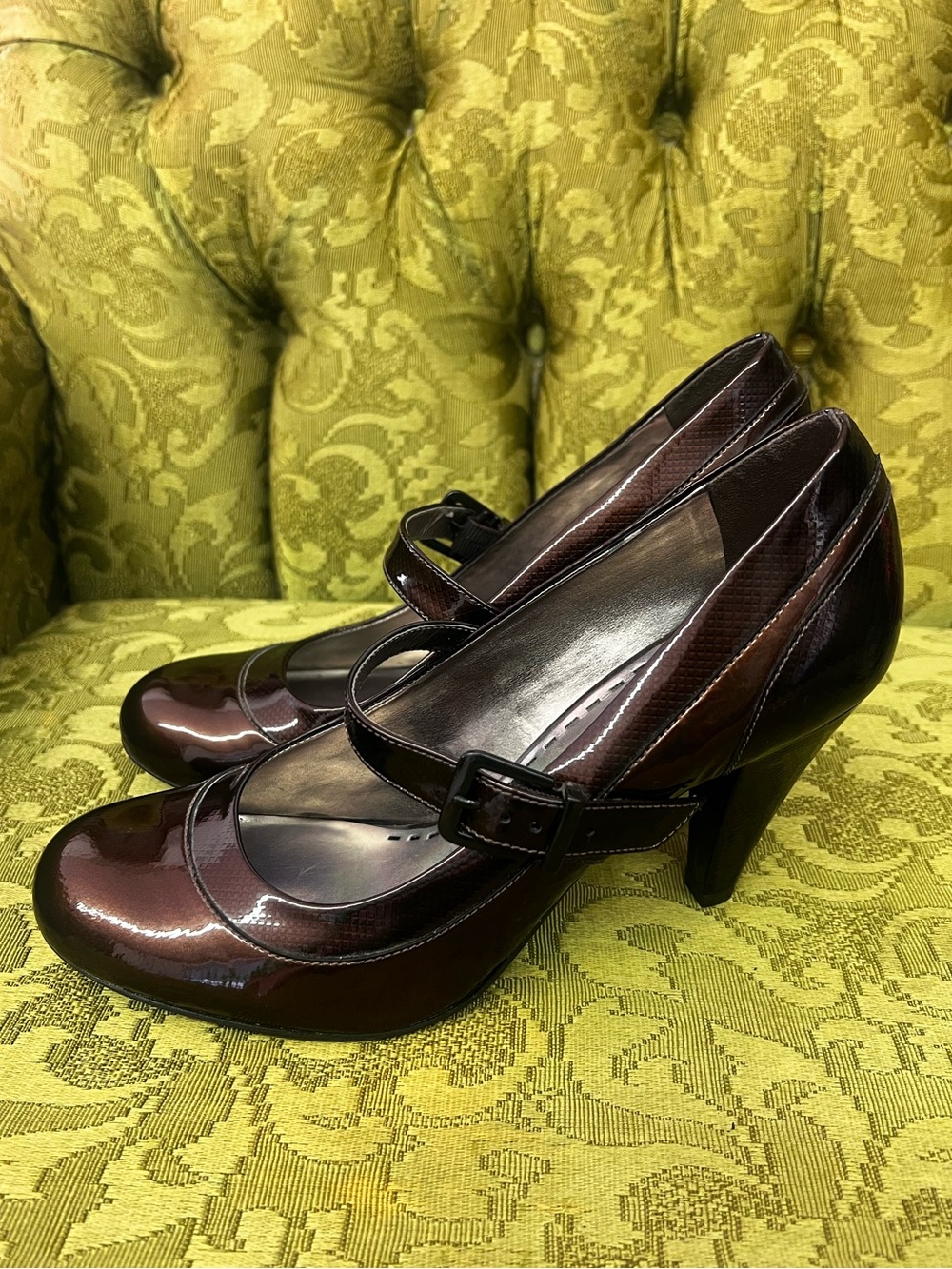 Gianni Bini Dark Burgundy
Patent Leather Mary Jane
Strappy Heels 7.5